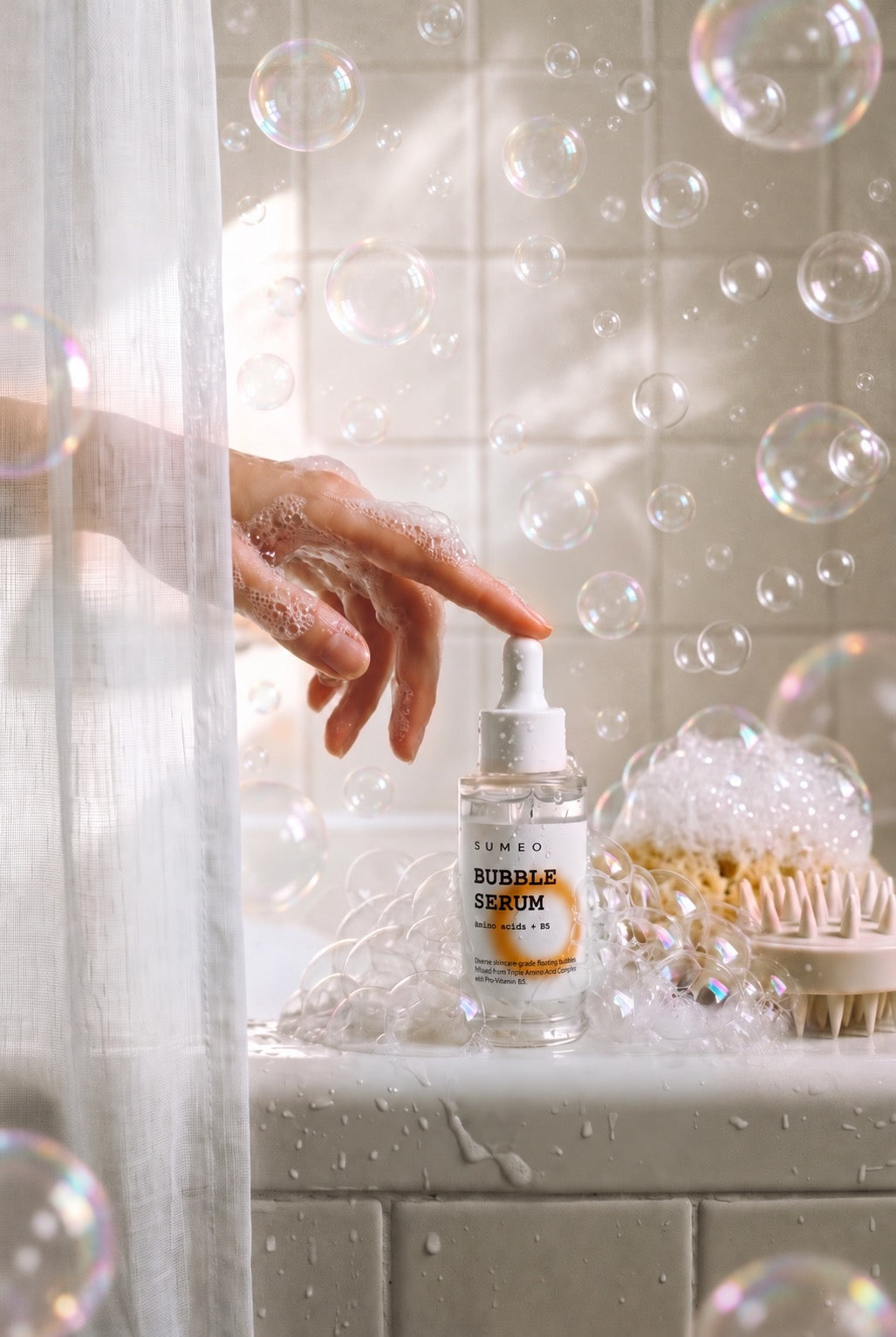 SUMEO Bubble Serum with floating bubbles in the shower